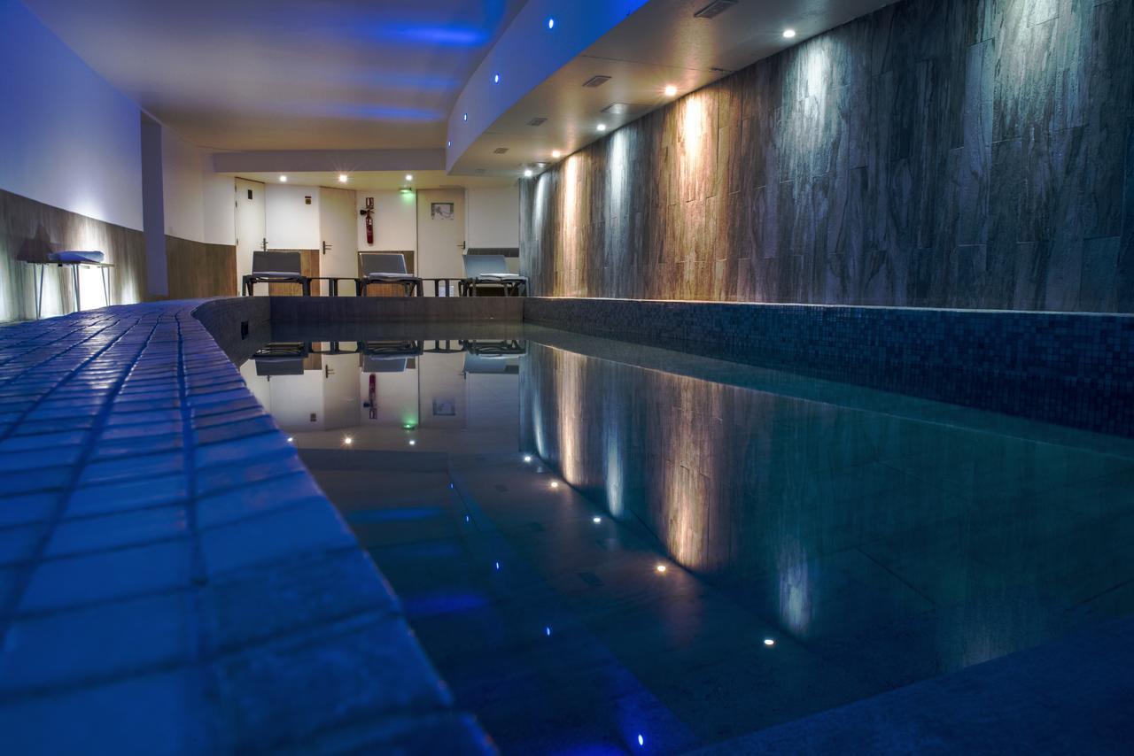 Rock Noir & Spa La Salle-les-Alpes Exterior photo